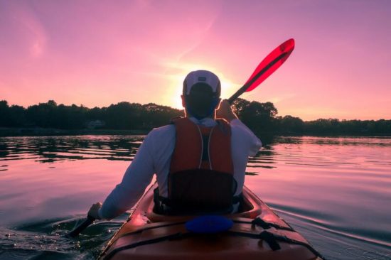 3-razones-para-vivir-una-experiencia-única-con-kayaks-hinchables